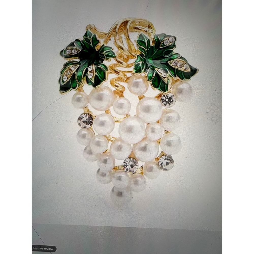 Grape Cluster Brooch Gold Tone Faux Pearl Rhinestone Green Enamel Leaf Pin 4.3cm